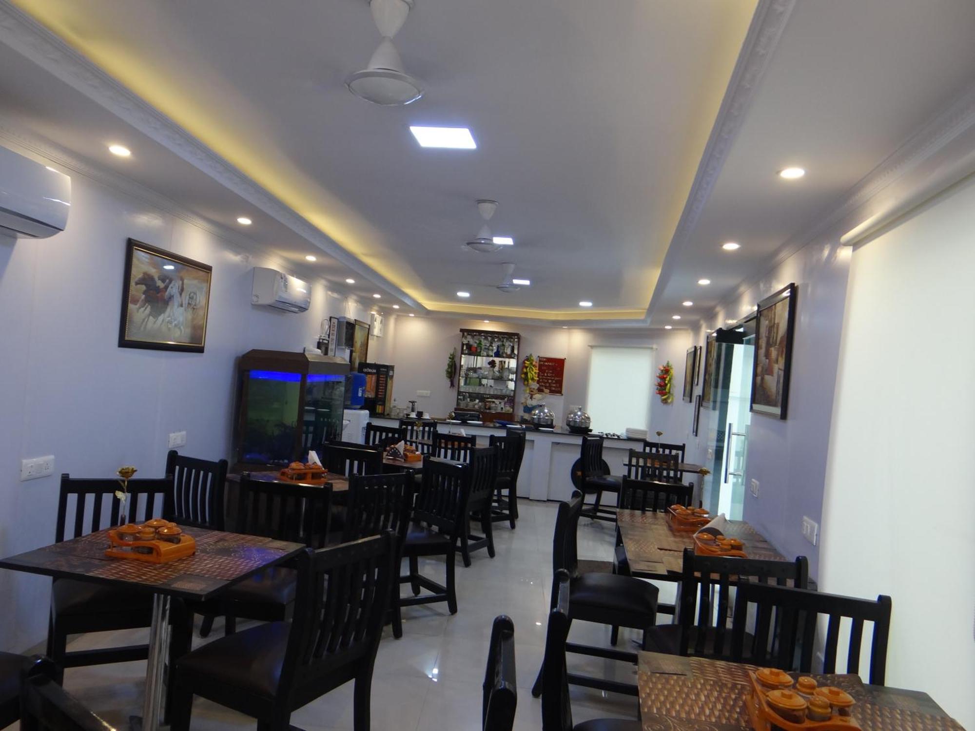 Hotel Angel Residency Greater Noida Zewnętrze zdjęcie