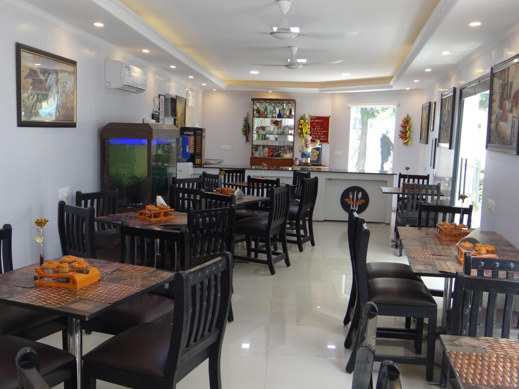 Hotel Angel Residency Greater Noida Zewnętrze zdjęcie