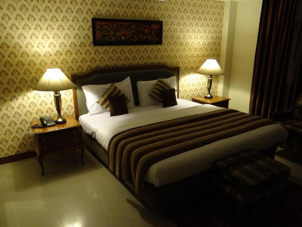 Hotel Angel Residency Greater Noida Zewnętrze zdjęcie